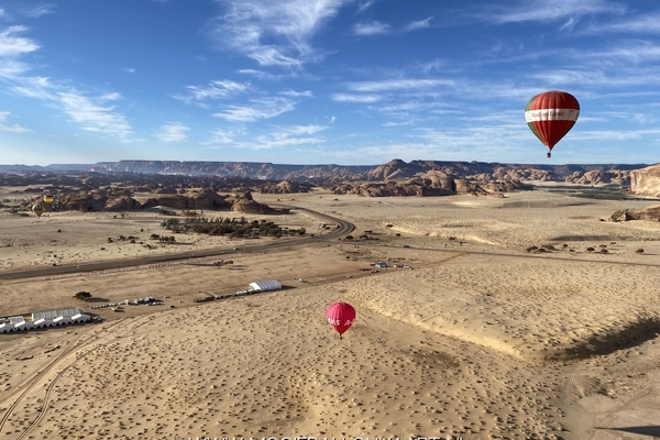 eerste-ballonvaart-saoedi-arabie-snap-luchtballon-12.jpeg