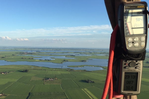 friese-wateren-vanuit-luchtballon.JPG