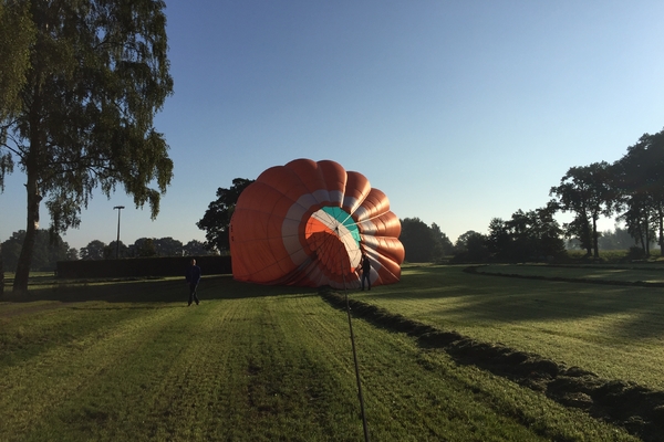 ballonvaart-laren-almen (47).JPG