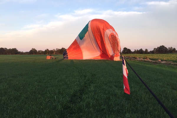 Zieuwent-ballonlanding.JPG