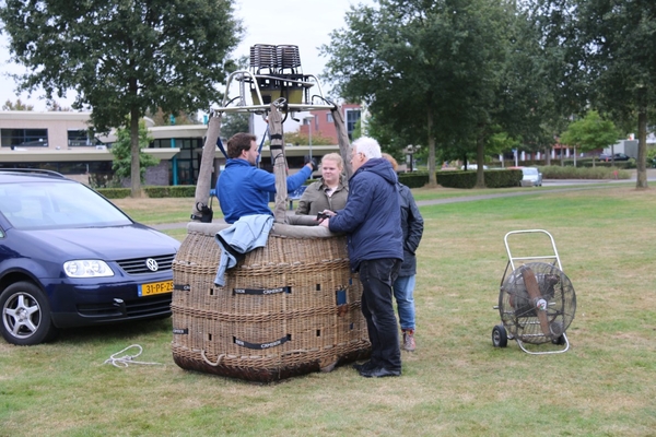 enschede-naar-rekken-prive-ballonvaart (11).JPG