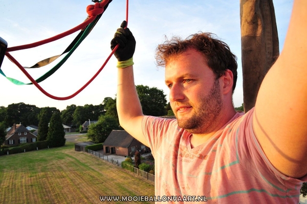 Ballonvaren-over-laren-gelderland_4.JPG