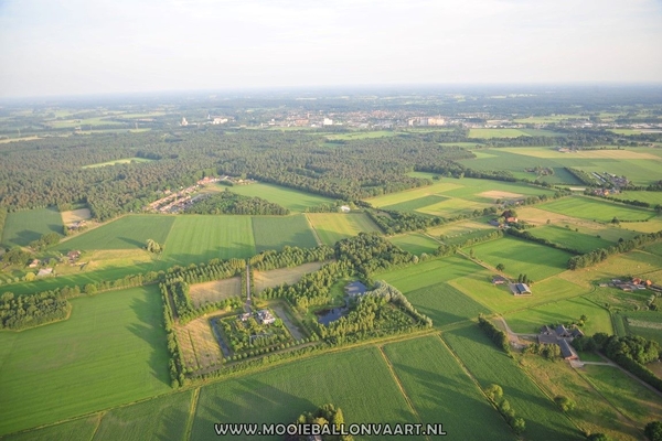 Ballonvaren-over-laren-gelderland_6.JPG