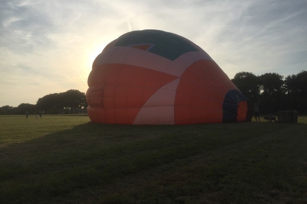 Ballonvaren-over-laren-gelderland_8.JPG