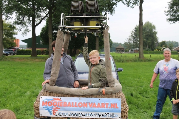 ballonvaart_bso_pindakaas_goenlo_16.JPG