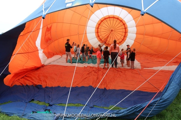 ballonvaart_bso_pindakaas_goenlo_20.JPG