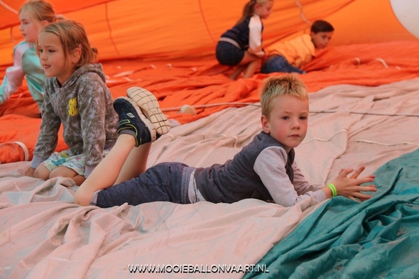 ballonvaart_bso_pindakaas_goenlo_25.JPG