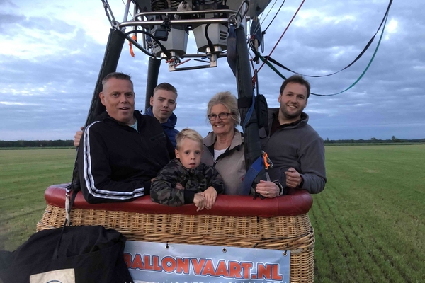 ballonvaart-van-uit-holten-overijssel14.jpg