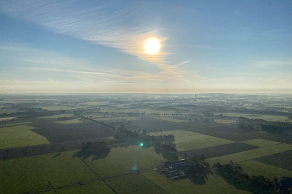Ochtend ballonvaart van Laren naar Heeten